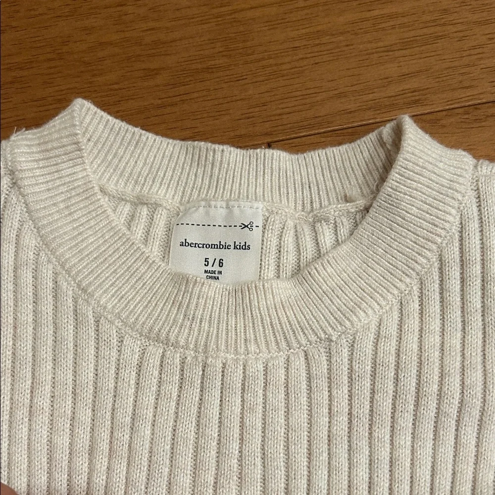 Abercrombie Kids Ivory Ribbed Knit dress - Picture 2 of 2